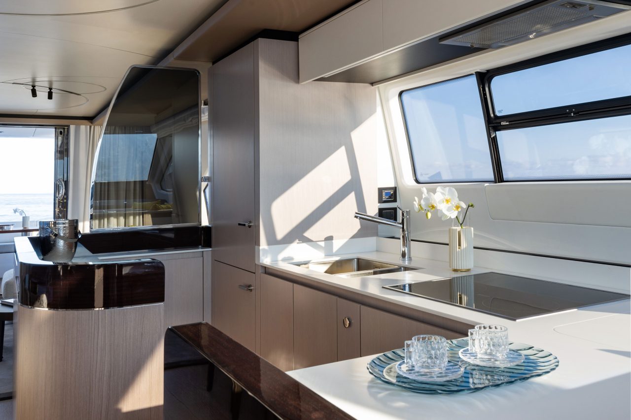 Azimut 74