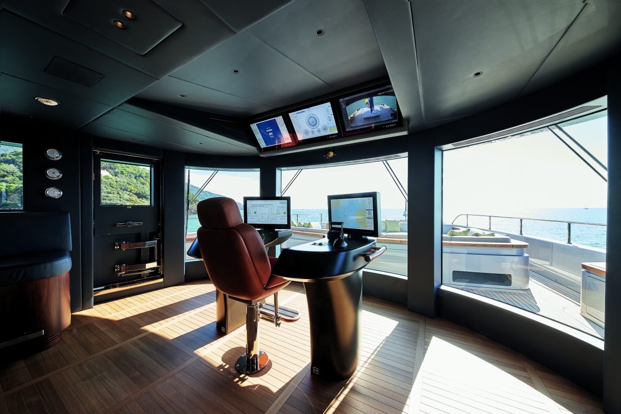 Benetti Oasis 40M